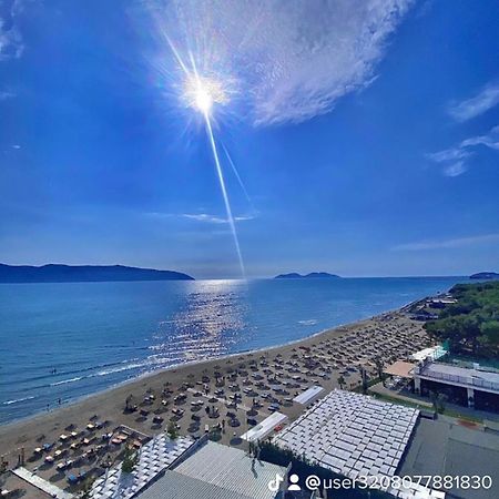 Oasis Residence Vlorë Exteriör bild