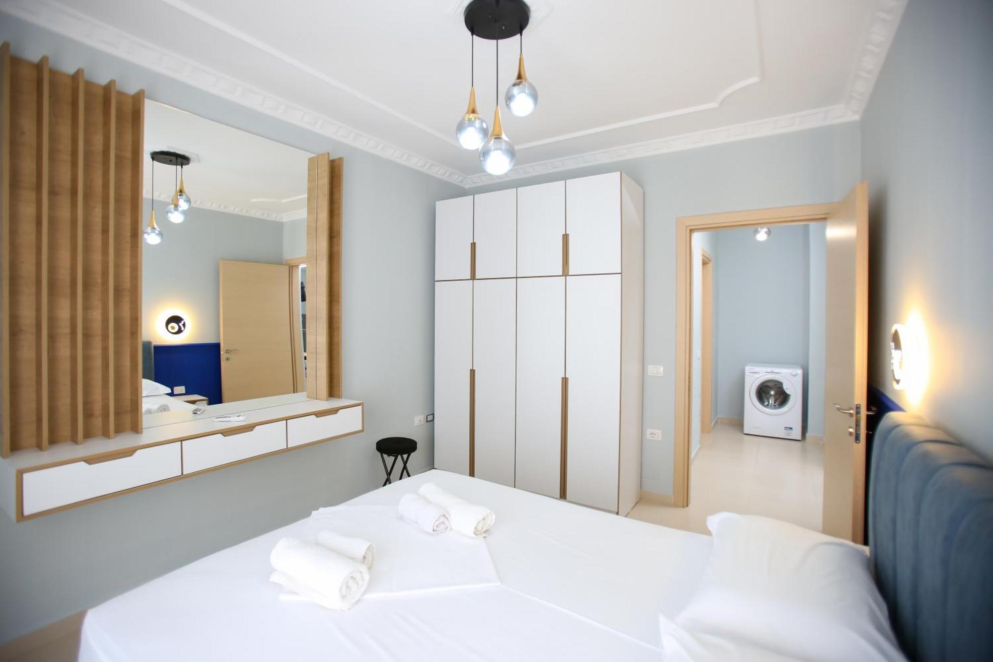 Oasis Residence Vlorë Exteriör bild