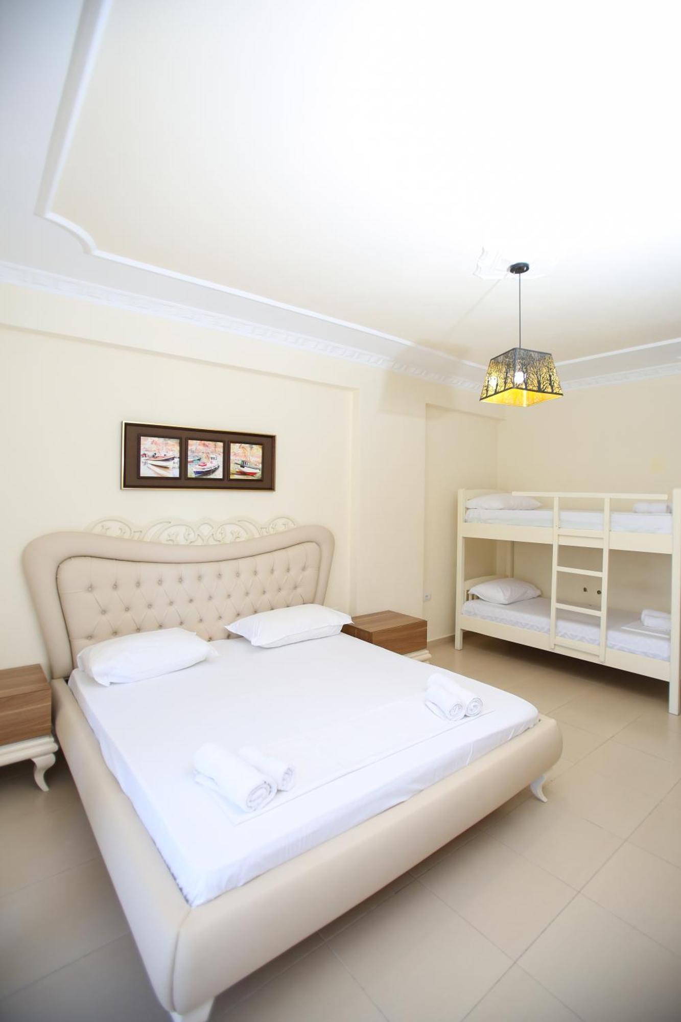 Oasis Residence Vlorë Exteriör bild